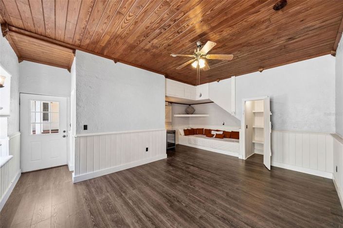 Image No.19-5 Bed Property for sale