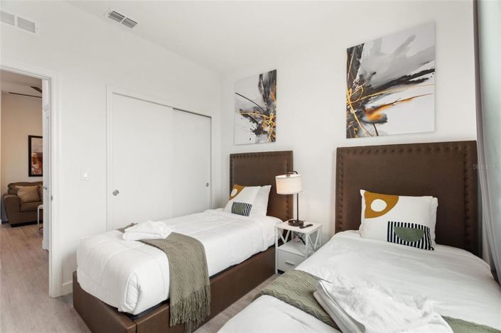 Image No.26-3 Bed Townhouse for sale