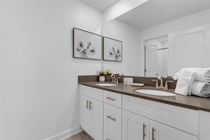 Image No.25-4 Bed Townhouse for sale