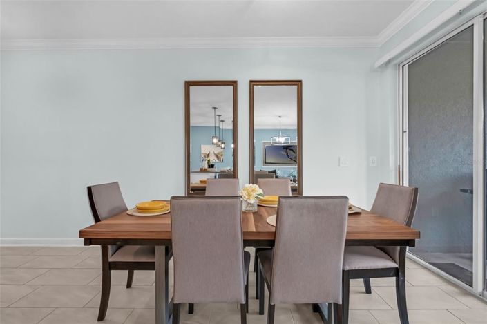 Image No.8-4 Bed Townhouse for sale