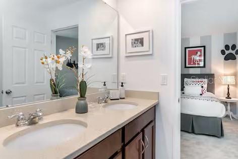 Image No.19-6 Bed Property for sale