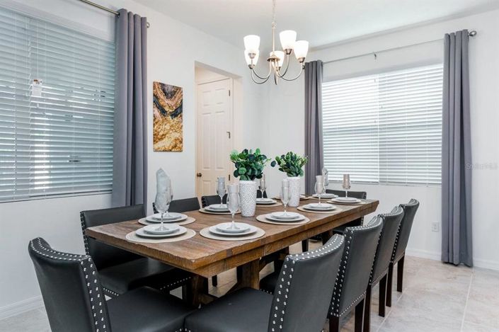 Image No.5-6 Bed Property for sale