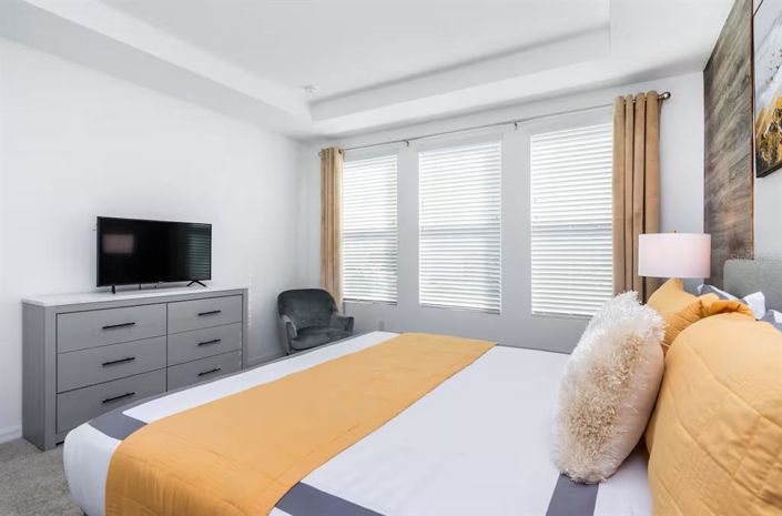 Image No.9-6 Bed Property for sale