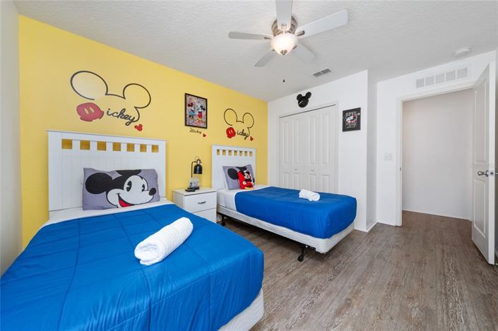 Image No.37-7 Bed Property for sale