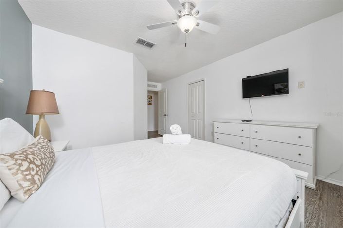 Image No.39-7 Bed Property for sale