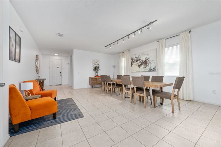 Image No.8-7 Bed Property for sale