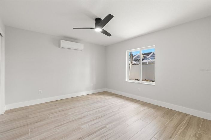 Image No.23-4 Bed Property for sale