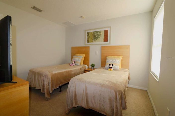 Image No.16-2 Bed Townhouse for sale