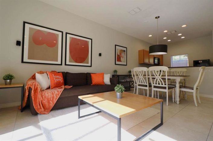 Image No.2-2 Bed Townhouse for sale