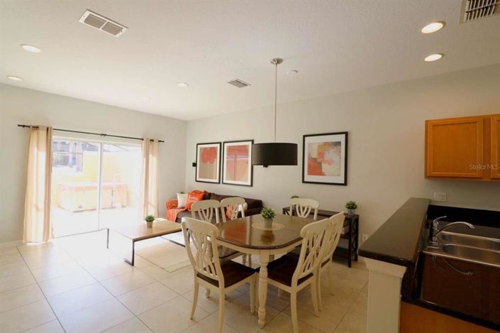 Image No.8-2 Bed Townhouse for sale