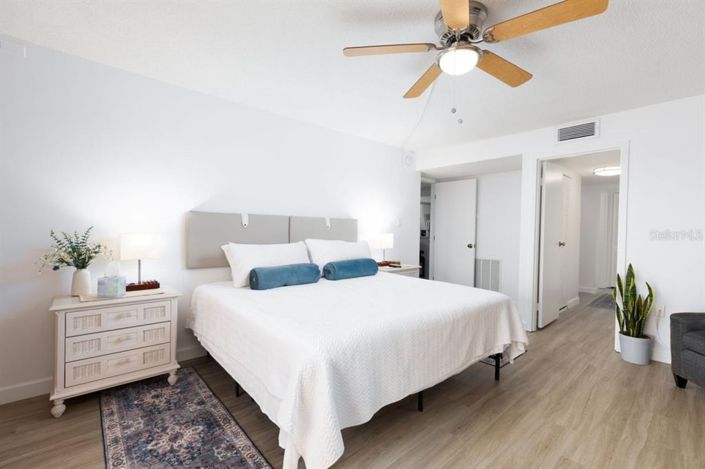 Image No.15-3 Bed Property for sale