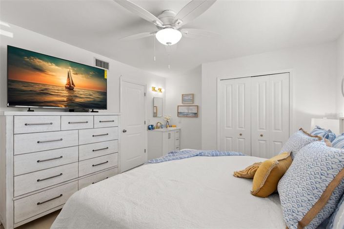 Image No.17-1 Bed Property for sale