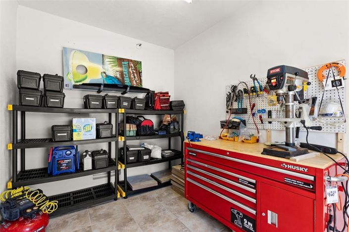 Image No.27-3 Bed Property for sale