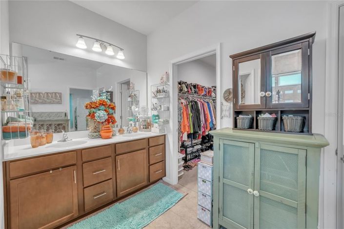 Image No.31-3 Bed Property for sale