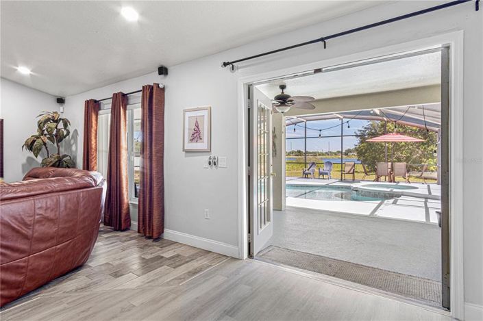 Image No.44-5 Bed Property for sale