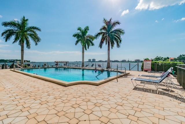 Image No.14-3 Bed Property for sale