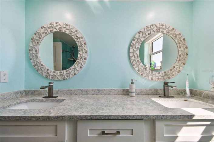 Image No.15-3 Bed Property for sale