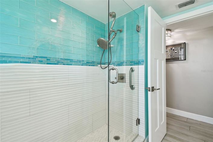 Image No.8-3 Bed Property for sale