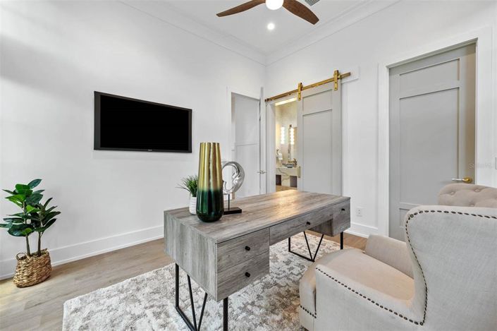 Image No.10-5 Bed Property for sale