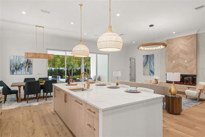 Image No.16-5 Bed Property for sale