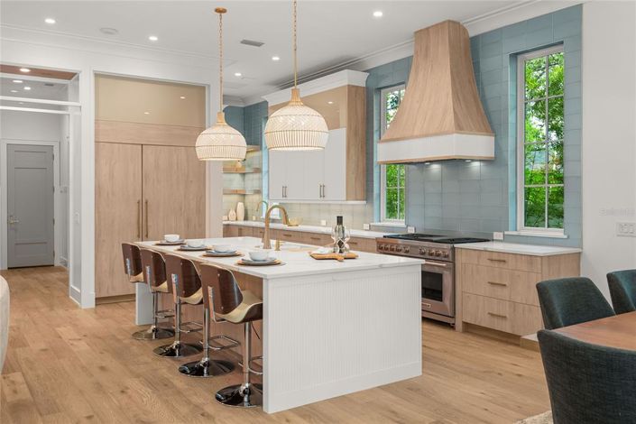 Image No.22-5 Bed Property for sale