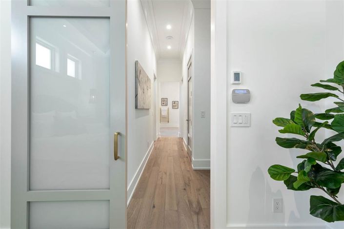 Image No.26-5 Bed Property for sale