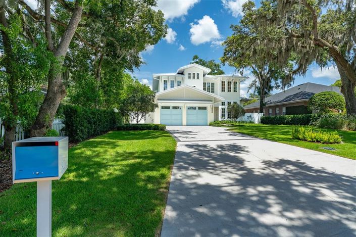 Image No.3-5 Bed Property for sale