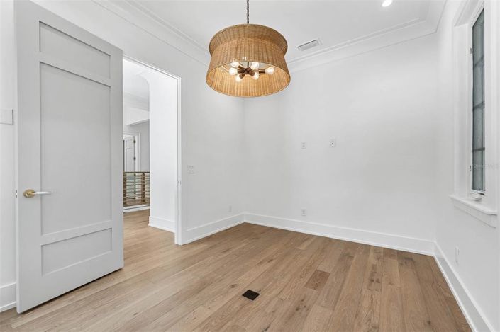 Image No.49-5 Bed Property for sale