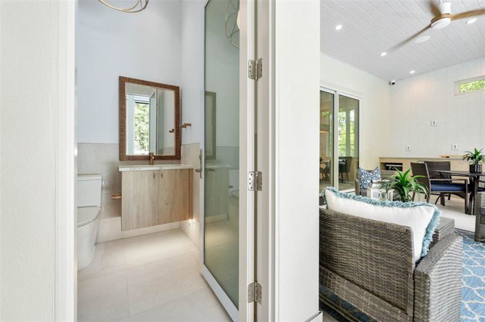 Image No.57-5 Bed Property for sale