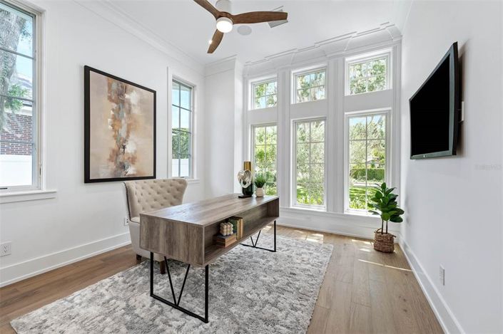 Image No.9-5 Bed Property for sale