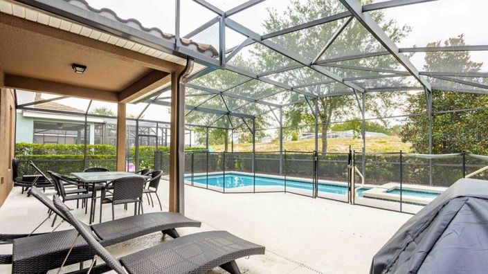 Image No.37-6 Bed Property for sale