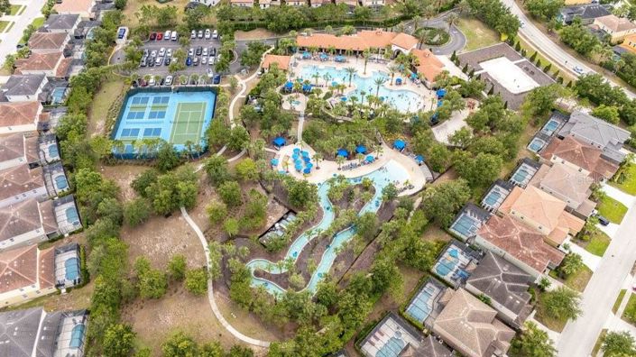 Image No.50-6 Bed Property for sale