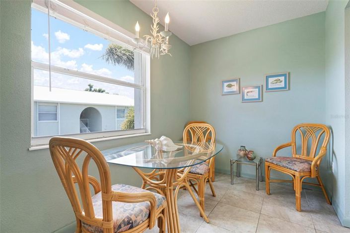 Image No.10-2 Bed Property for sale