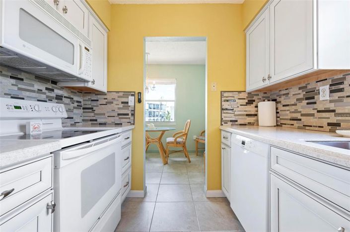 Image No.14-2 Bed Property for sale