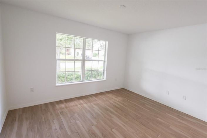 Image No.21-4 Bed Property for sale