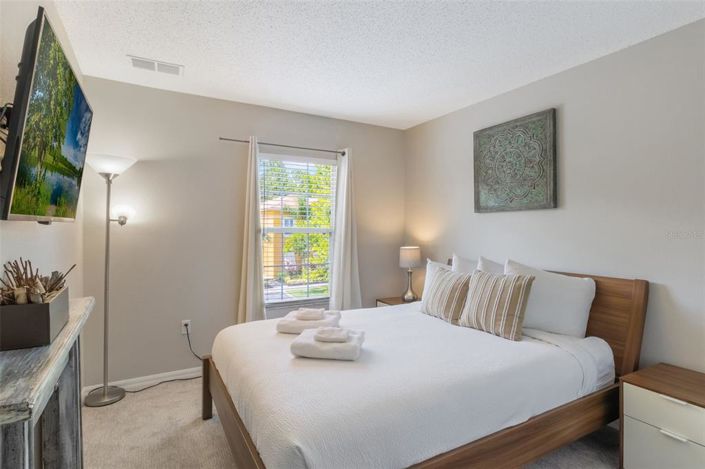 Image No.14-3 Bed Townhouse for sale