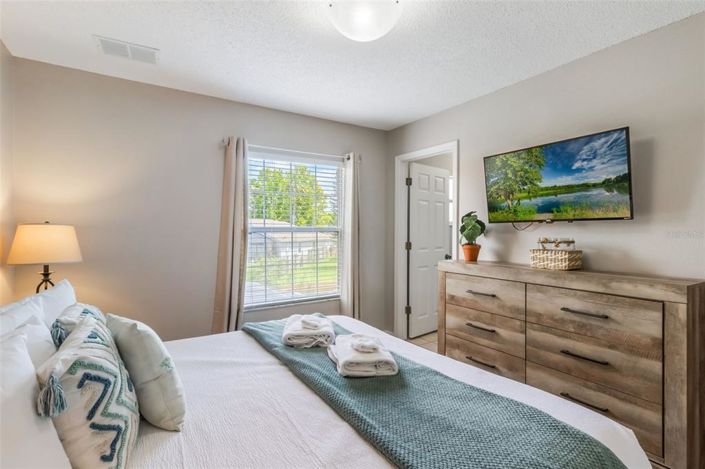 Image No.17-3 Bed Townhouse for sale