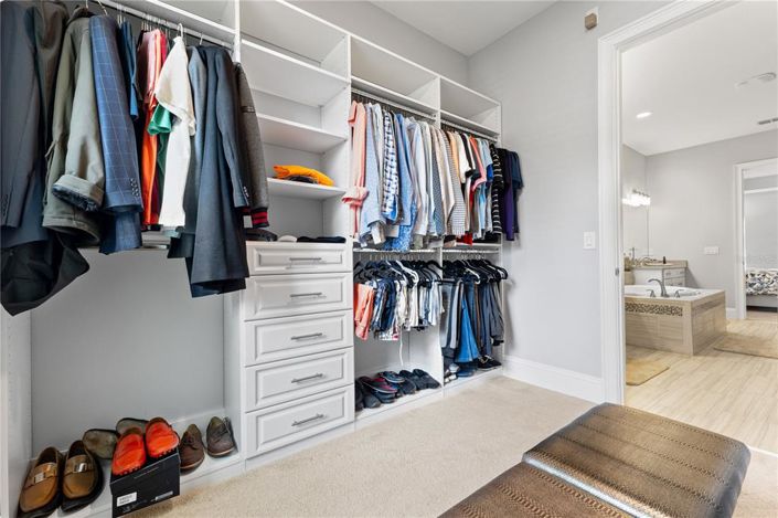 Image No.42-8 Bed Property for sale