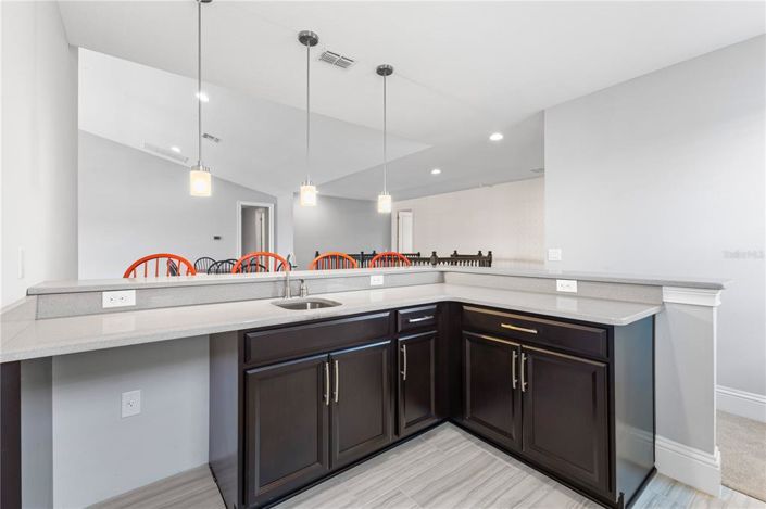 Image No.47-8 Bed Property for sale