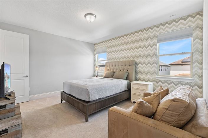 Image No.54-8 Bed Property for sale