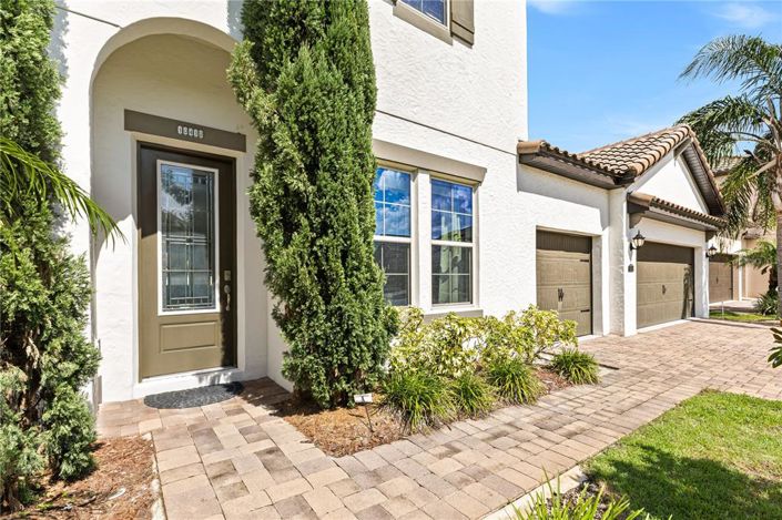 Image No.6-8 Bed Property for sale