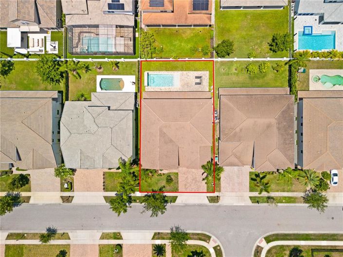 Image No.9-8 Bed Property for sale