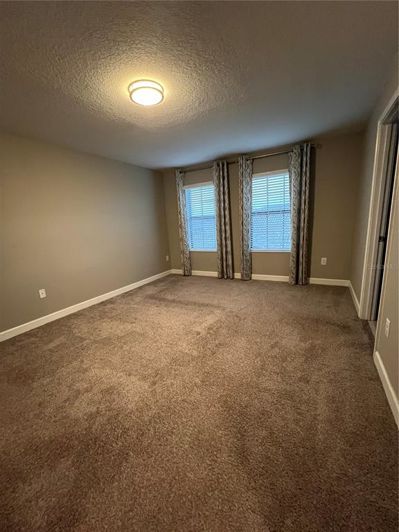 Image No.11-4 Bed Townhouse for sale