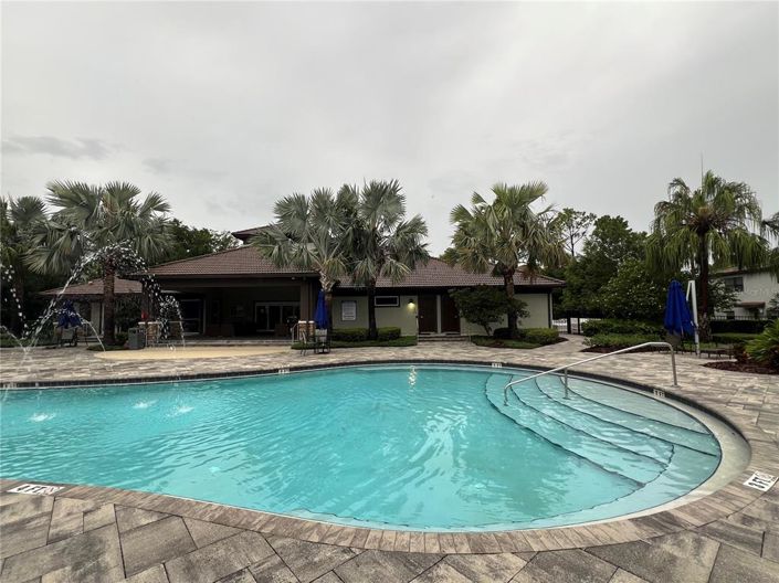 Image No.32-4 Bed Townhouse for sale