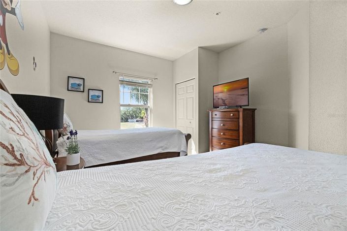 Image No.12-3 Bed Townhouse for sale