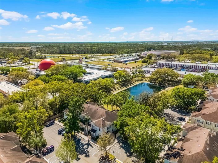 Image No.17-3 Bed Townhouse for sale