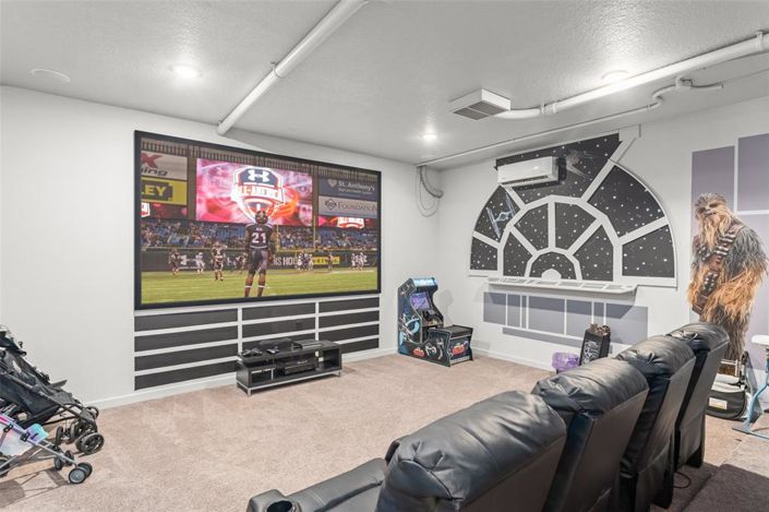 Image No.12-5 Bed Property for sale