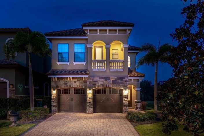 Image No.2-5 Bed Property for sale