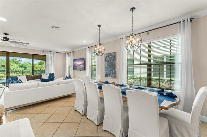 Image No.20-5 Bed Property for sale