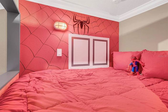 Image No.44-5 Bed Property for sale